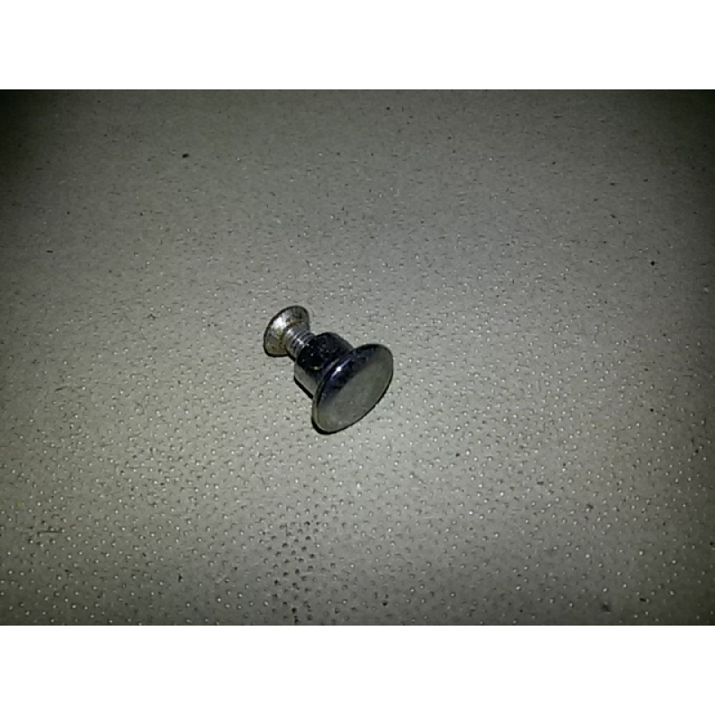 INT401U buismoer/boutje raamslot MK-1/2 gebr